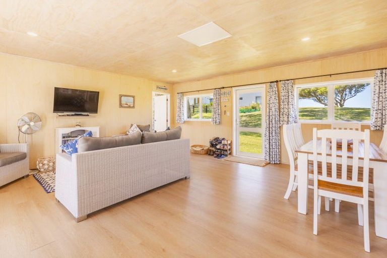 Photo of property in 3/33 Pukenui Drive, Mahia, 4198