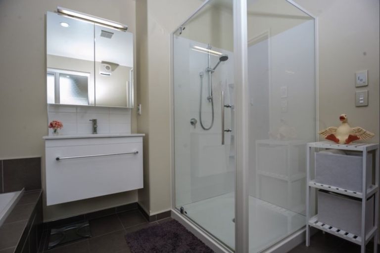 Photo of property in 3a Annies Lane, Aidanfield, Christchurch, 8025