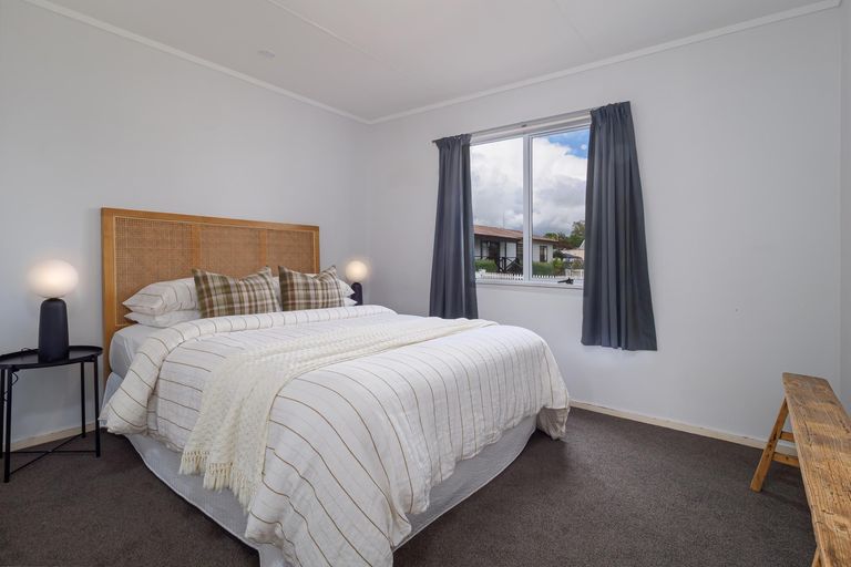 Photo of property in 139 Burns Street, Leamington, Cambridge, 3432