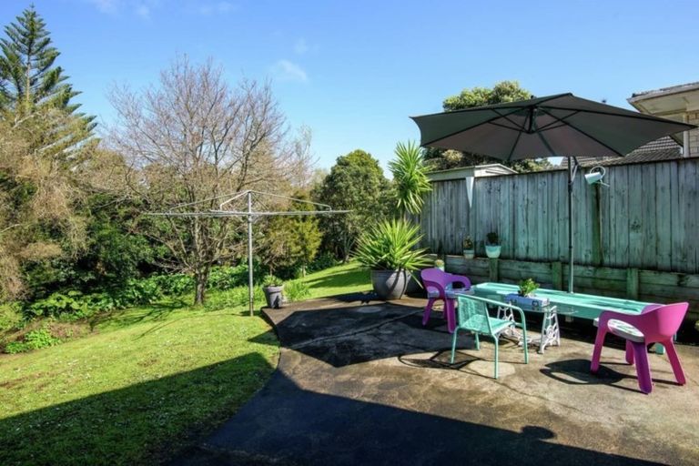 Photo of property in 1/18 Pegler Drive, Howick, Auckland, 2014