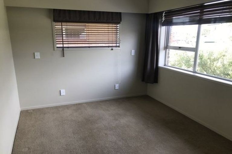 Photo of property in 13 Wilfred Street, St Andrews, Hamilton, 3200