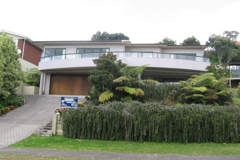Photo of property in 215 Tukere Drive, Whangamata, 3620