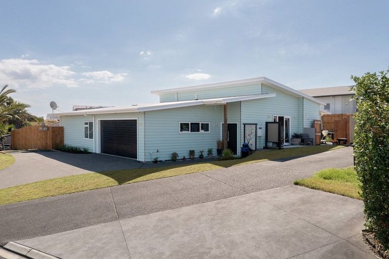 Photo of property in 32a Ohuirehe Road, Coastlands, Whakatane, 3120