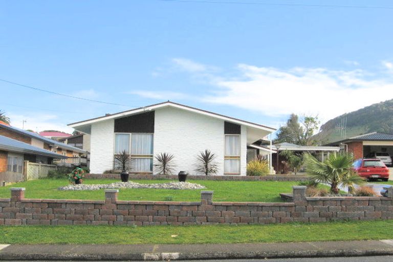 Photo of property in 4 Ford Avenue, Te Kamo, Whangarei, 0112