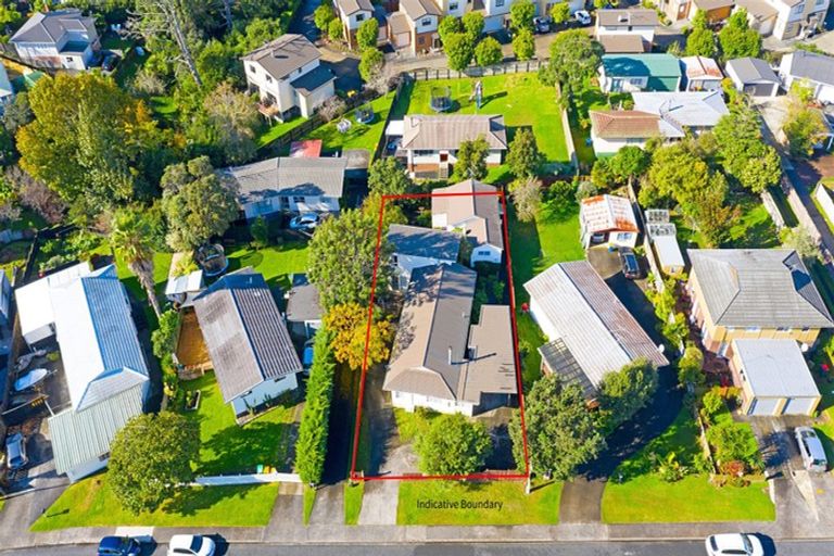 Photo of property in 28 Glynnbrooke Street, Te Atatu South, Auckland, 0610