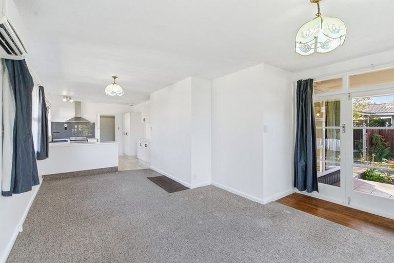 Photo of property in 15 Arlington Street, Burnside, Christchurch, 8053