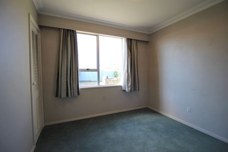 Photo of property in 8 Campbell Street, Alexandra, 9320