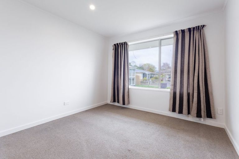 Photo of property in 8 Winiata Place, Otaki, 5512