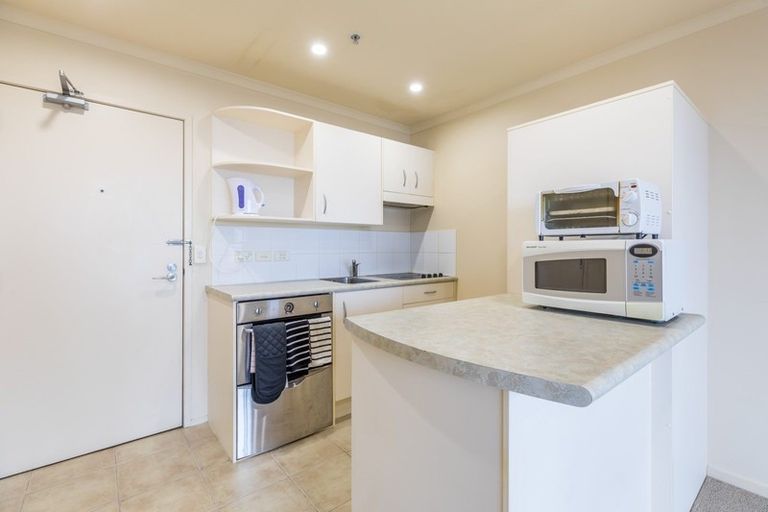 Photo of property in The Rennaissance, 11h/18 Ronwood Avenue, Manukau, Auckland, 2104