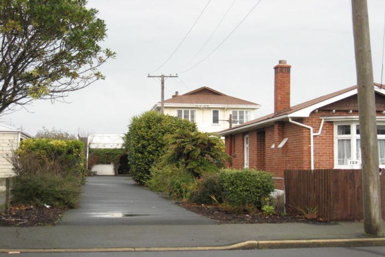 Photo of property in 127 Macandrew Road, South Dunedin, Dunedin, 9012