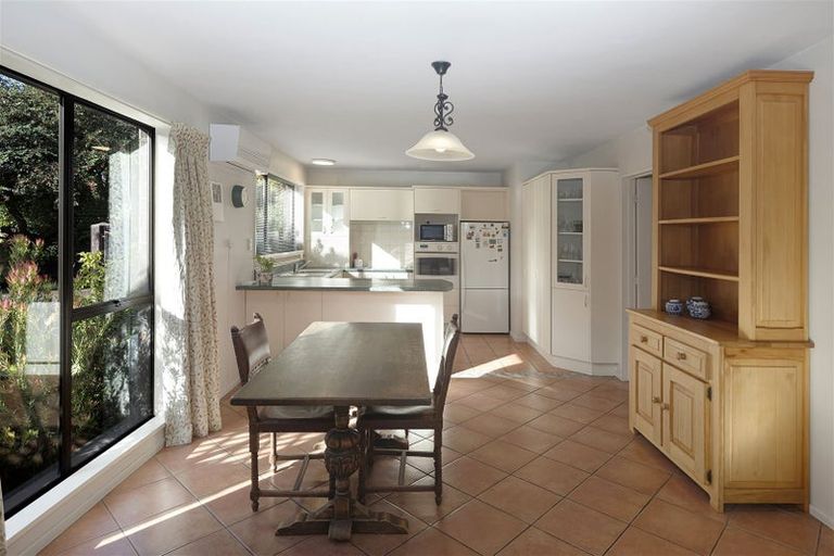 Photo of property in 25a Sayers Crescent, Ilam, Christchurch, 8041