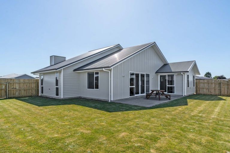 Photo of property in 7 Fantail Avenue, Carterton, 5713