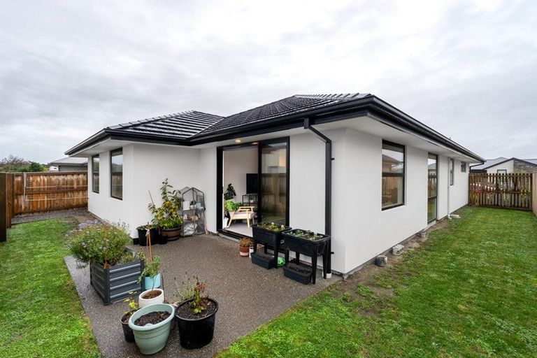 Photo of property in 17 Maggie Street, Kaiapoi, 7630