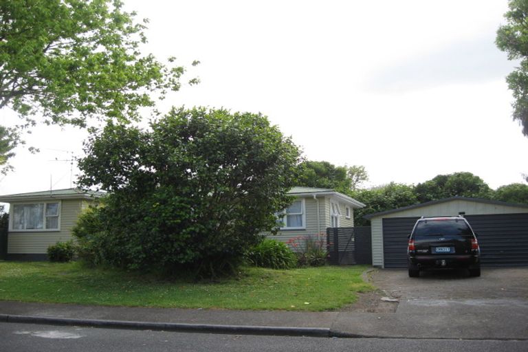 Photo of property in 1 Marybeth Place, Rosehill, Papakura, 2113