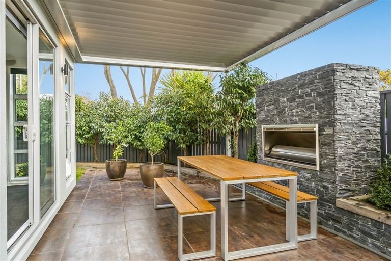 Photo of property in 18a Brockworth Place, Riccarton, Christchurch, 8011