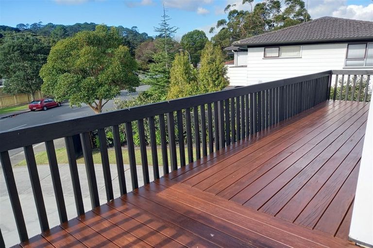 Photo of property in 23 Spinella Drive, Bayview, Auckland, 0629