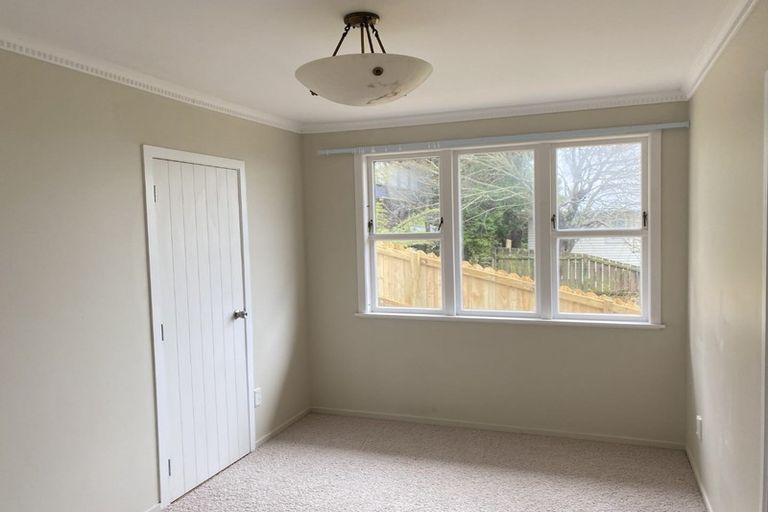 Photo of property in 9 Matama Road, Glen Eden, Auckland, 0602