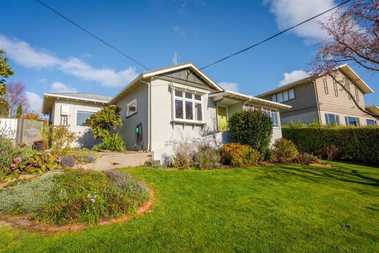 Photo of property in 28 Solway Street, Holmes Hill, Oamaru, 9401