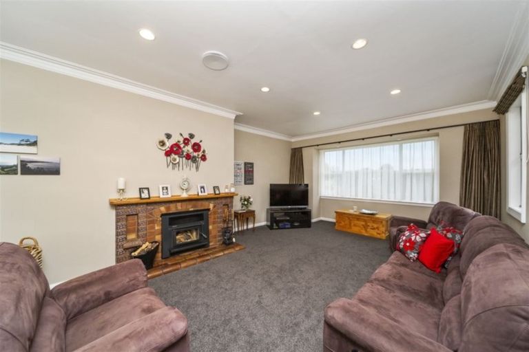 Photo of property in 14 Disraeli Street, Hawera, 4610