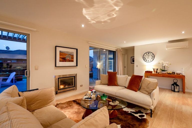 Photo of property in 4 Sunnyside Lane, Wanaka, 9305