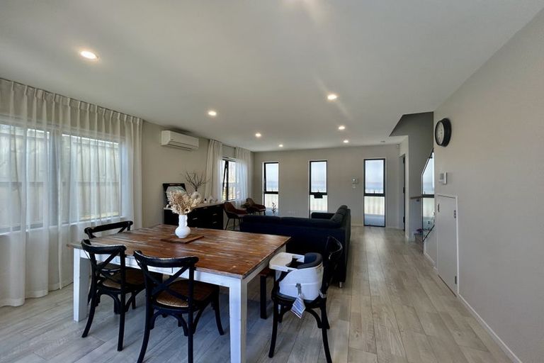 Photo of property in 6c Blenheim Street, Glenfield, Auckland, 0629