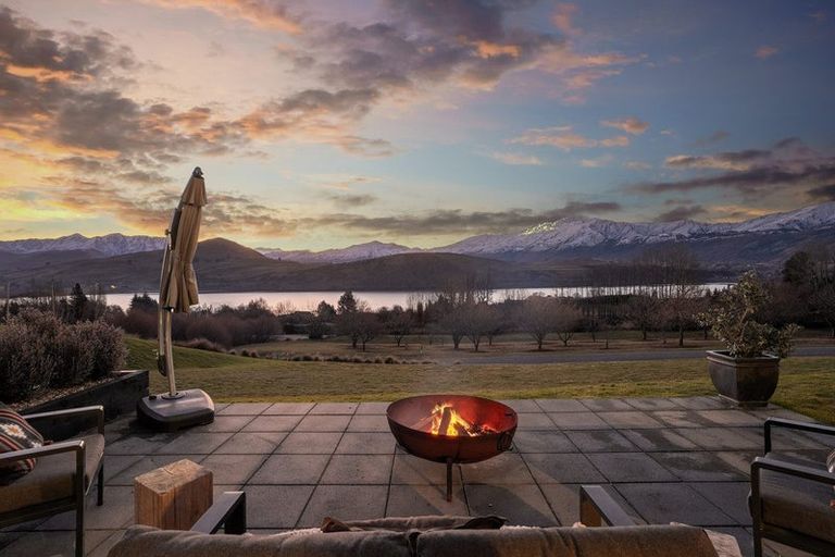 Photo of property in 16 Hayes View Lane, Lake Hayes, Queenstown, 9371