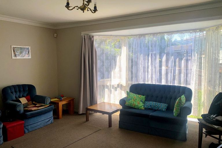 Photo of property in 6a Sunbrae Drive, Silverstream, Upper Hutt, 5019