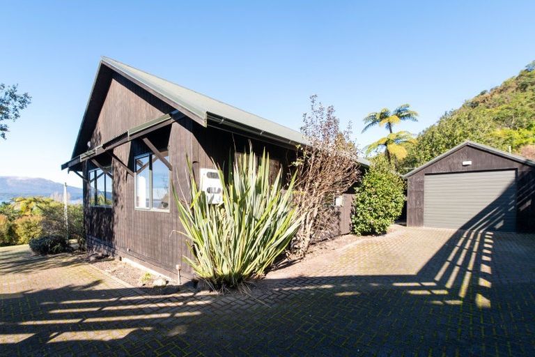 Photo of property in 240 Spencer Road, Lake Tarawera, Rotorua, 3076