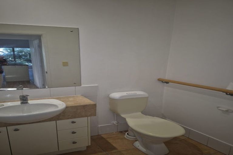 Photo of property in 17 Trimaran Drive, Gulf Harbour, Whangaparaoa, 0930