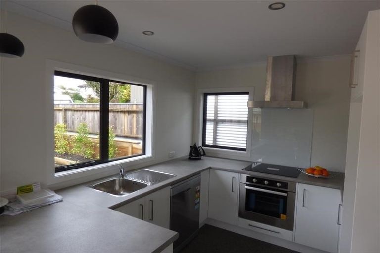 Photo of property in 88a Pioneer Road, Moturoa, New Plymouth, 4310