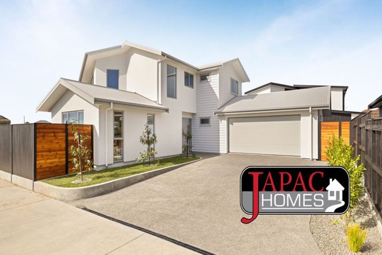 Photo of property in 10 Mangatainoka Lane, Awapuni, 4412