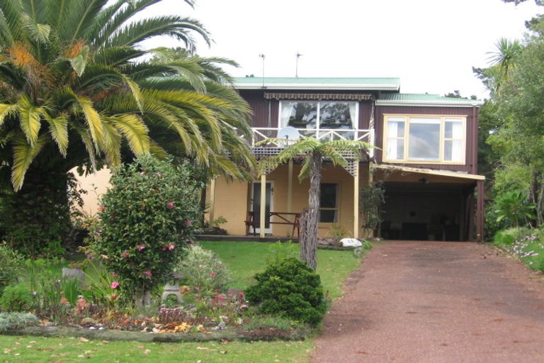 Photo of property in 35 Kennedy Park Drive, Pauanui, Hikuai, 3579