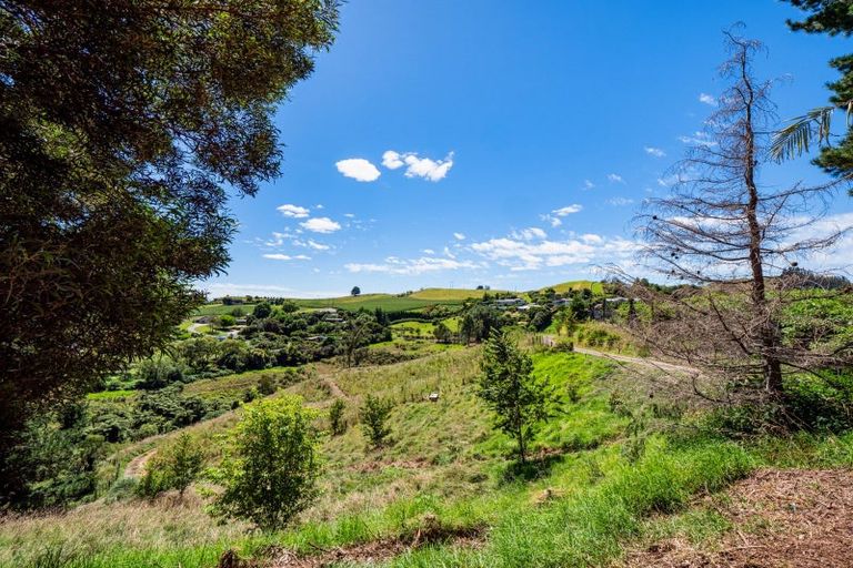 Photo of property in 361 Kaitemako Road, Welcome Bay, Tauranga, 3175