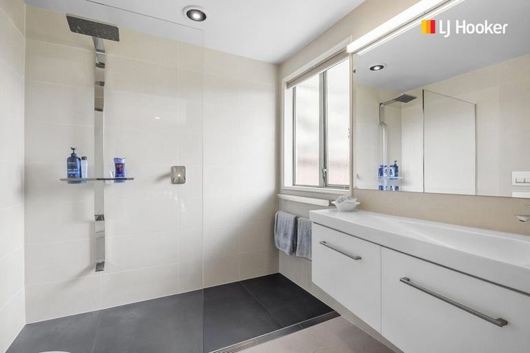 Photo of property in 6 Fenty Place, Mosgiel, 9024