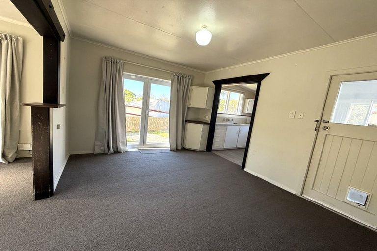 Photo of property in 6 Cornwall Street, Picton, 7220
