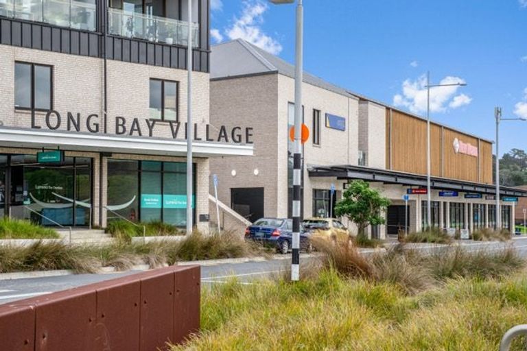 Photo of property in 11b Windlass Street, Long Bay, Auckland, 0630