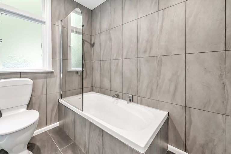 Photo of property in 15 Cardiff Avenue, Somerfield, Christchurch, 8024