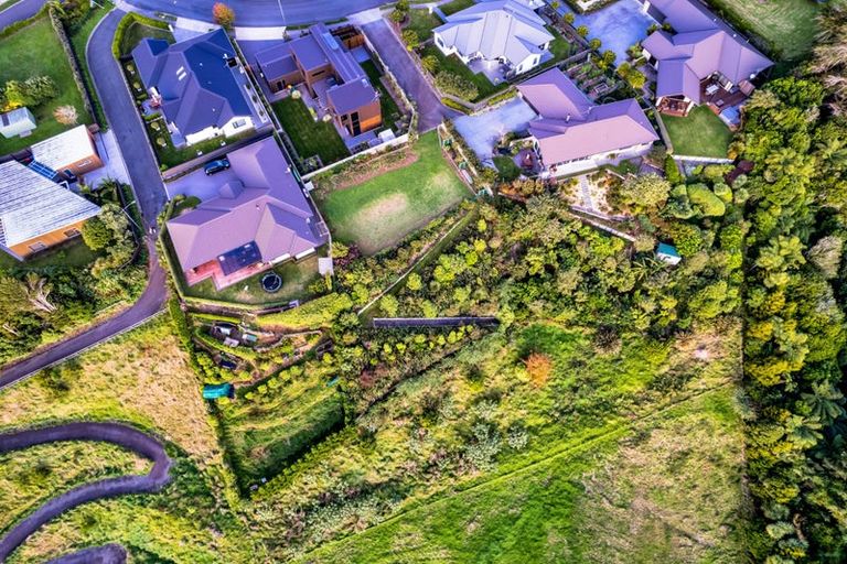 Photo of property in 20 Aderman Place, Hurworth, New Plymouth, 4310