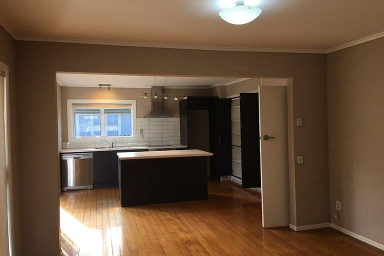 Photo of property in 677 Karaka Road, Karaka, Papakura, 2580