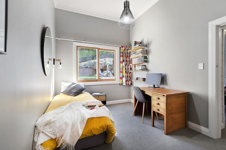 Photo of property in 42 Derwent Street, Island Bay, Wellington, 6023