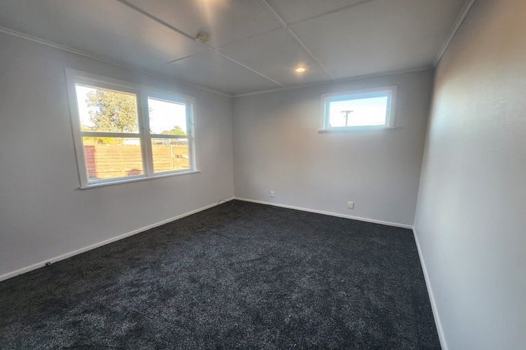 Photo of property in 216 Russell Road, Manurewa, Auckland, 2102