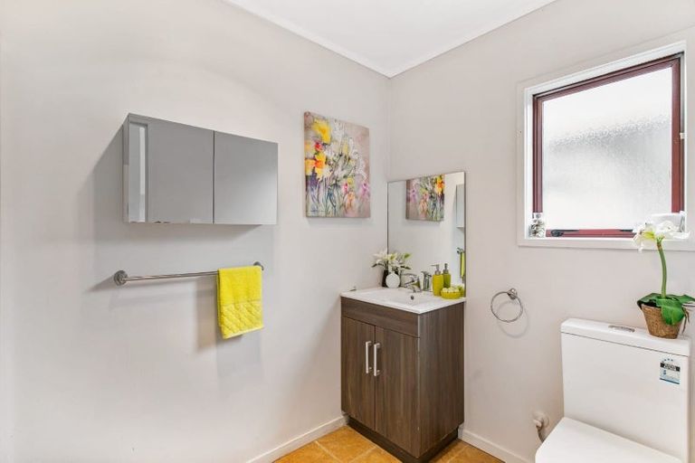 Photo of property in 1/21 Solveig Place, Randwick Park, Auckland, 2105