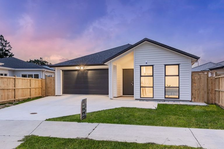 Photo of property in 3 Zadar Street, Kumeu, 0810