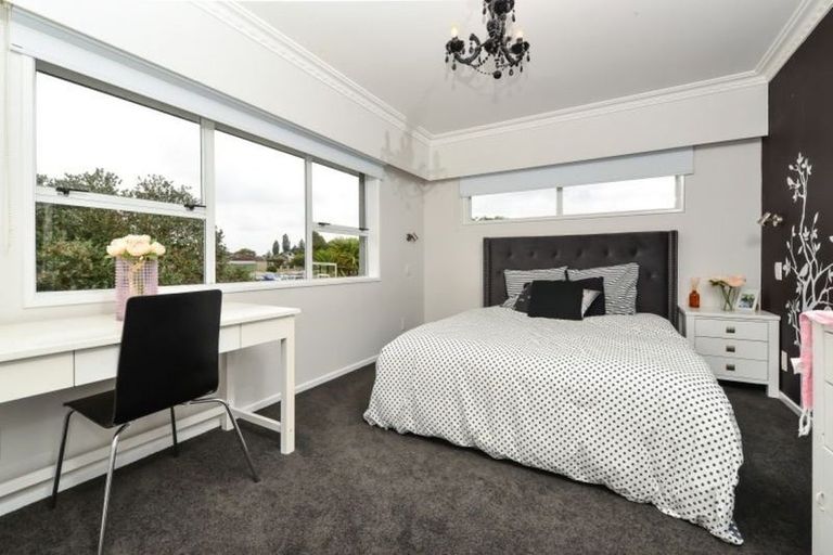 Photo of property in 35 Marnane Terrace, St Andrews, Hamilton, 3200