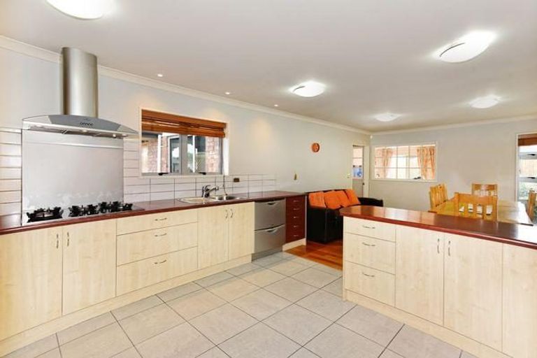 Photo of property in 10 Matthew Place, Aidanfield, Christchurch, 8025