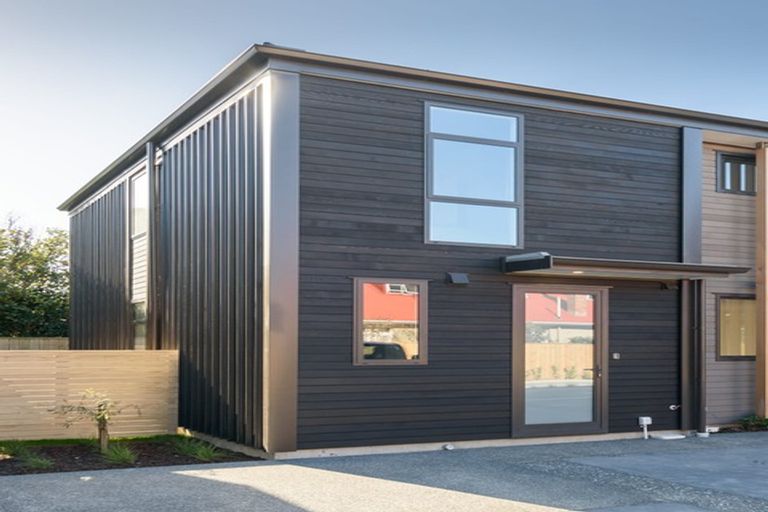 Photo of property in 6/74 Derwent Street, Island Bay, Wellington, 6023