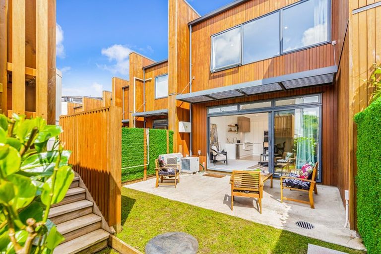 Photo of property in 13 Hudson Bay Road, Hobsonville, Auckland, 0616