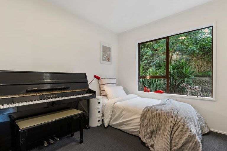Photo of property in 2/14 Ashcraig Court, Torbay, Auckland, 0630