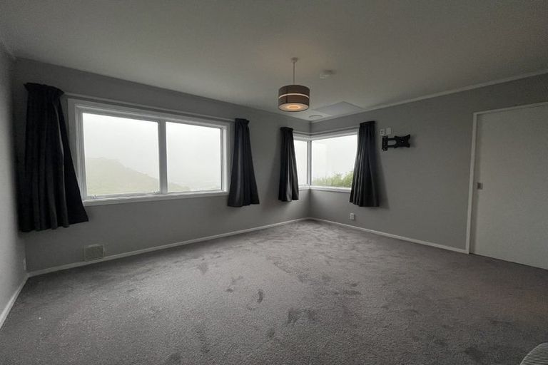 Photo of property in 125 Maungaraki Road, Korokoro, Lower Hutt, 5012