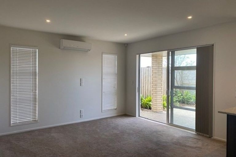 Photo of property in 1 Howden Lane, Golflands, Auckland, 2013